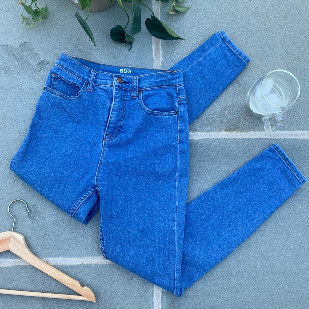 NWOT Urban Outfitters BDG High Rise Blue Jeans - Picture 1 of 8